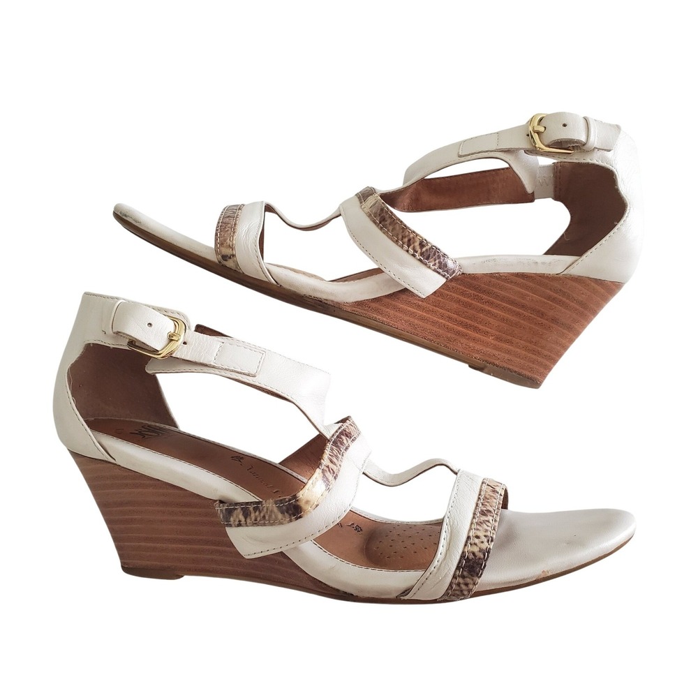 Sofft Womens White Leather Snakeskin Print Wedge Sandals Size 9 Comfort